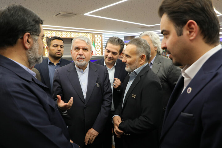 قم توان تبدیل‌شدن به پایگاه گردشگری منطقه‌ای را دارد