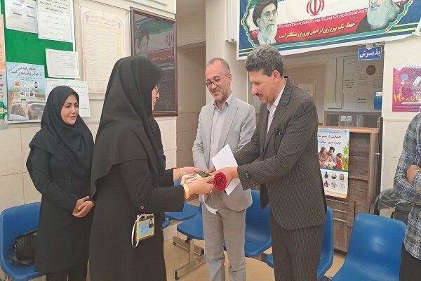 بهورزان نقشی اساسی در ارائه خدمات بهداشتی و درمانی به مناطق محروم دارند