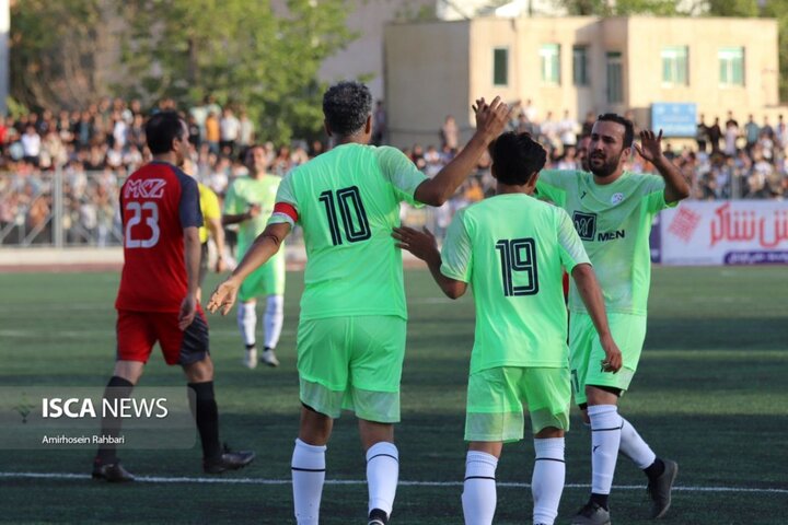 مسابقه خیرخواهانه فوتبال با حضور علی دایی و عادل فردوسی پور