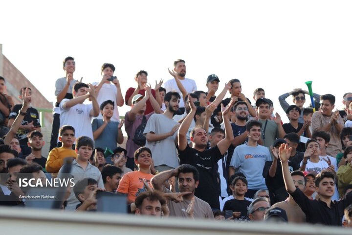 مسابقه خیرخواهانه فوتبال با حضور علی دایی و عادل فردوسی پور