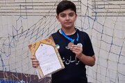 نایب‌قهرمانی نوجوان اسفراینی در رقابت‌های کشوری ورزش‌های زورخانه‌ای
