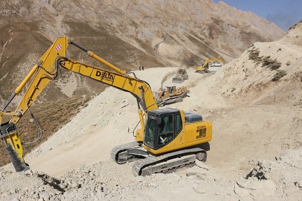 تعریض ۱۰ کیلومتری محور ارتباطی دهستان موگویی به گردنه عسل‌کشان