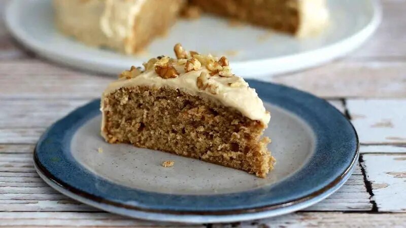 آموزش شیرینی پزی / طرز تهیه کیک گردویی با پودینگ وانیل