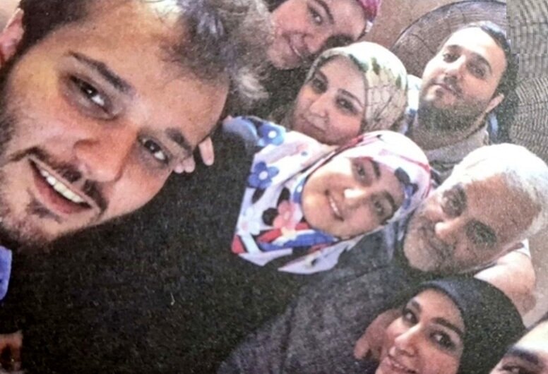 زینب و نرجس، دختران سردار سلیمانی در آغوش پدر؛ دهۀ ۱۳۹۰ + عکس