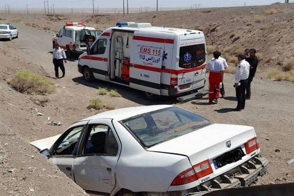 تصادف زنجیره‌ای در فیروزآباد با ۲ کشته و ۷ مصدوم