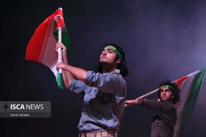 نمایش سرزمین خورشید بجنورد