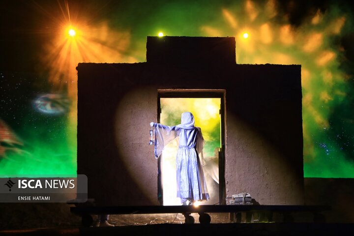 نمایش سرزمین خورشید بجنورد