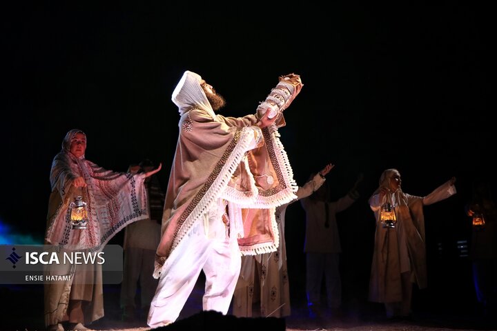 نمایش سرزمین خورشید بجنورد