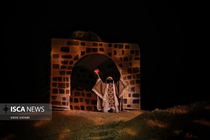 نمایش سرزمین خورشید بجنورد