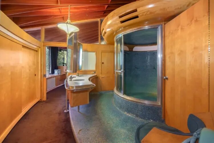 خانهای به شکل سفینه فضایی در نیویورک ؛ معماری زمینی با رنگ و بوی کهکشانی! + عکس