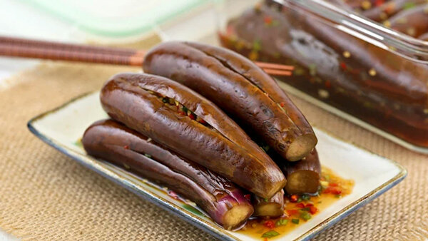 آموزش آشپزی / طرز تهیه ترشی بادمجان شکم پر