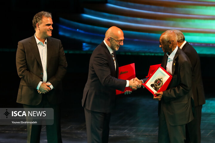 جایزه مصطفی 1