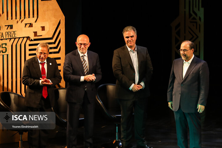 جایزه مصطفی 1