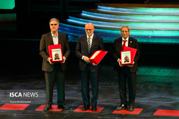 جایزه مصطفی 1