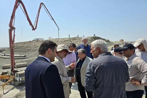 همکاری دانشگاه آزاد و هواپیمایی ماهان برای رونق کشاورزی و گردشگری در مناطق محروم