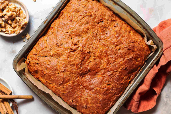 آموزش شیرینی پزی / طرز تهیه کیک گردو و هویج با ماست