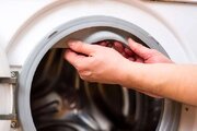 چگونه لاستیک دور در ماشین لباسشویی را تمیز کنیم؟