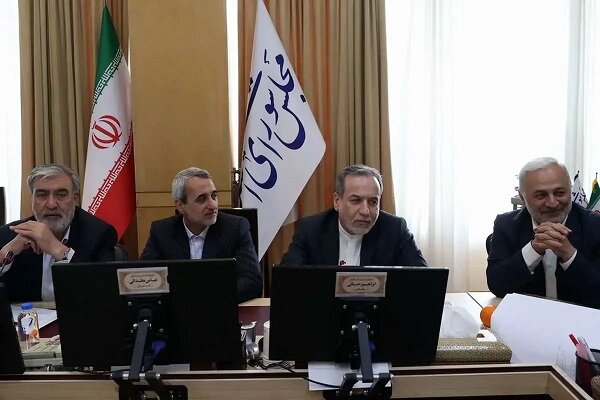 اهمیت حضور امروز عراقچی در مجلس/ تضمین‌های دولت از آژانس باید روشن شود