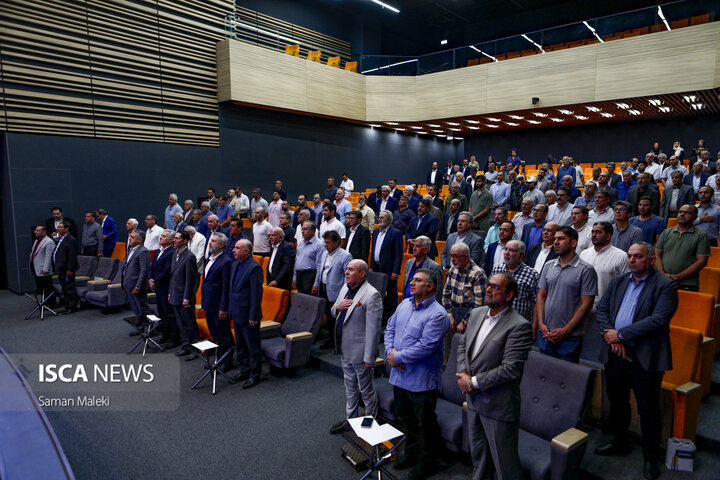 آیین رونمایی کتاب «بازار، تجار و اصناف دارالخلافه؛ از گذشته تا به امروز»