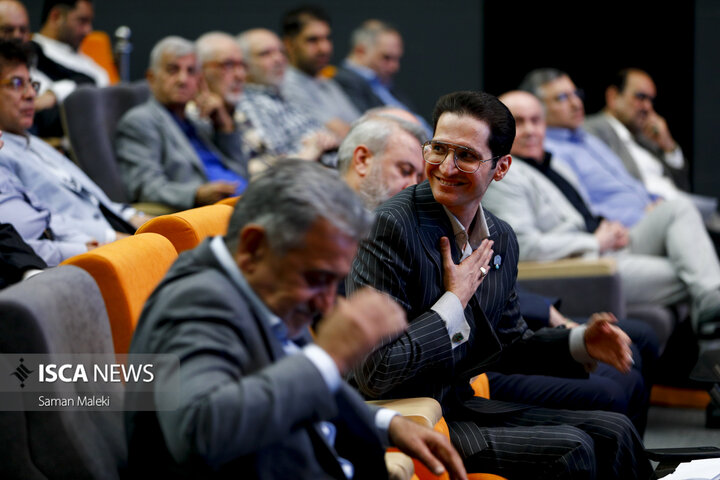 آیین رونمایی کتاب «بازار، تجار و اصناف دارالخلافه؛ از گذشته تا به امروز»