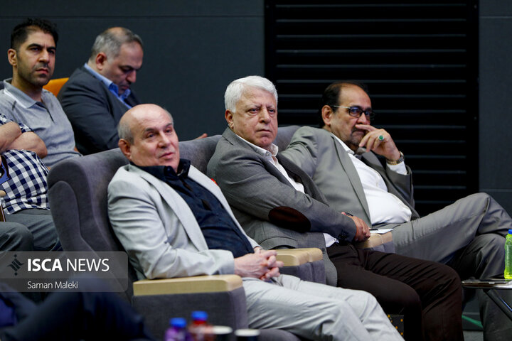 آیین رونمایی کتاب «بازار، تجار و اصناف دارالخلافه؛ از گذشته تا به امروز»