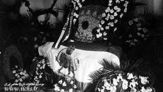 تصاویری از تشییع جنازه محمدعلی شاه + عکس