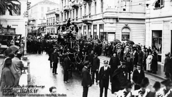 تصاویری از تشییع جنازه محمدعلی شاه + عکس