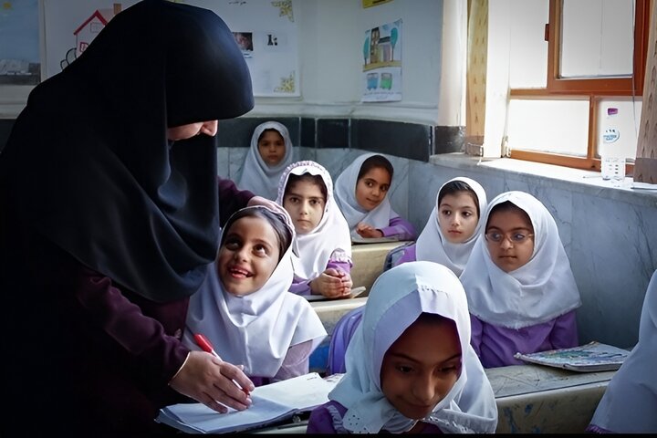 ساعات تدریس معلمان مدارس غیردولتی کاهش یافت