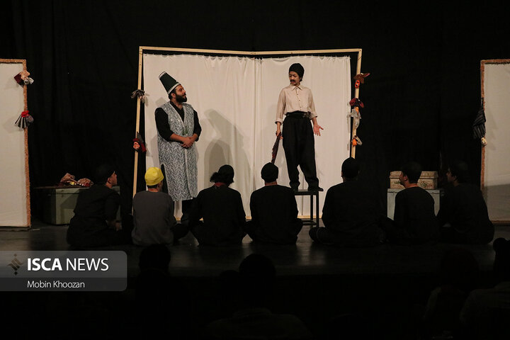 اجرای «مضحکه شاهبث» در دل کویر با همراهی هنردوستان یزدی