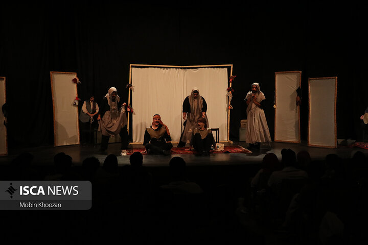 اجرای «مضحکه شاهبث» در دل کویر با همراهی هنردوستان یزدی
