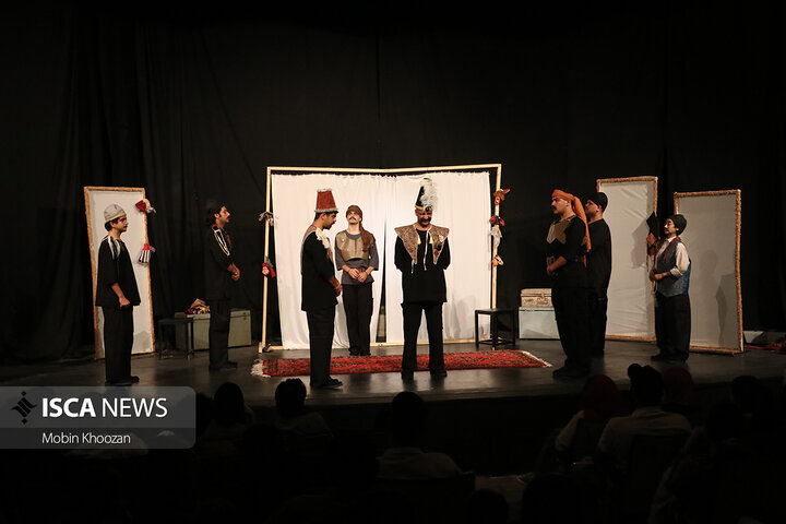 اجرای «مضحکه شاهبث» در دل کویر با همراهی هنردوستان یزدی
