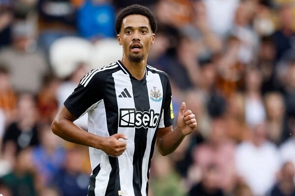 مدافع انگلیسی جدید پرسپولیس در راه ایران