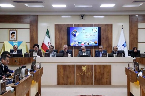 دانشگاه آزاد باید دانشجوی «مسئله‌حل‌کن» تربیت کند