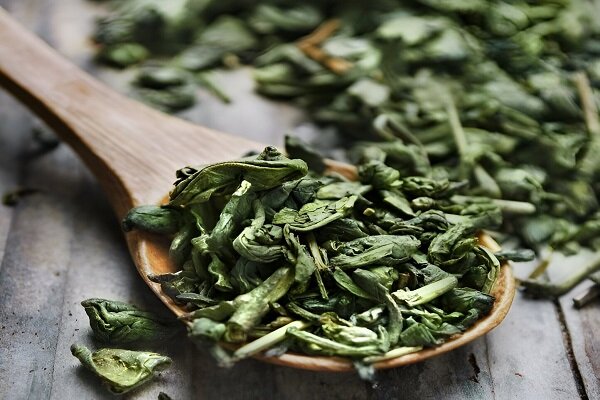 پیشگیری از آلزایمر با مصرف چای سبز و ویتامین B3