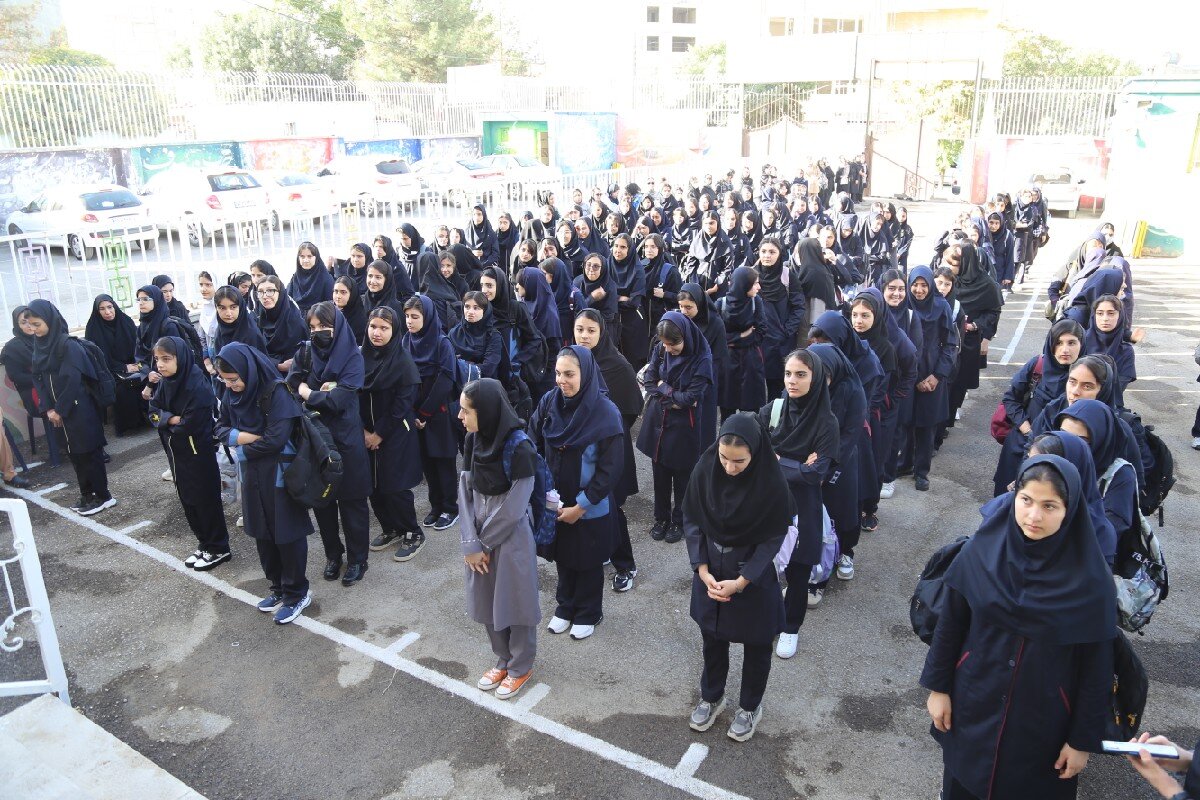 آیین آغاز سال تحصیلی در دبیرستان سما دانشگاه آزاد اسلامی کرمانشاه