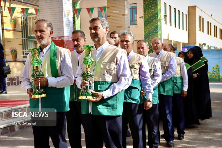 آغاز سال تحصیلی در مجتمع آموزشی سما یزد همزمان با هفته دفاع مقدس