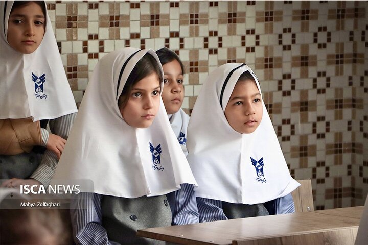 آغاز سال تحصیلی در مجتمع آموزشی سما یزد همزمان با هفته دفاع مقدس