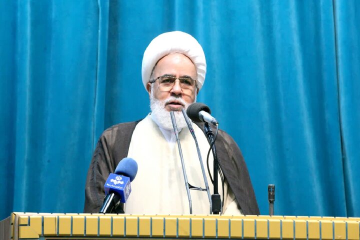 ایستادگی و اتحاد ملت ایران، درس عبرت برای دشمنان/ تجربه دفاع مقدس نباید فراموش شود