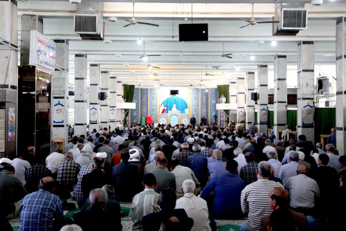 ایستادگی و اتحاد ملت ایران، درس عبرت برای دشمنان/ تجربه دفاع مقدس نباید فراموش شود