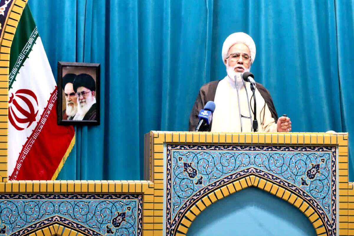 ایستادگی و اتحاد ملت ایران، درس عبرت برای دشمنان/ تجربه دفاع مقدس نباید فراموش شود