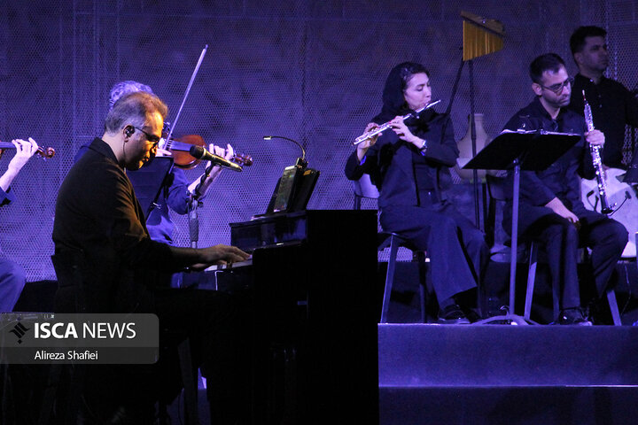 شب دوم از اجرای کنسرت علیرضا قربانی در مهد هنر ایران