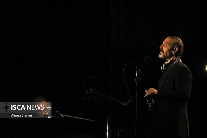 شب دوم از اجرای کنسرت علیرضا قربانی در مهد هنر ایران