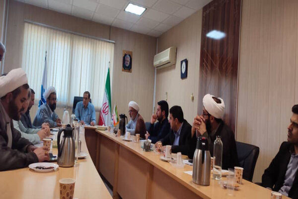 برگزاری جلسه کمیته تبیین قرارگاه جهادی دفاع ملی دانشگاه آزاد یاسوج