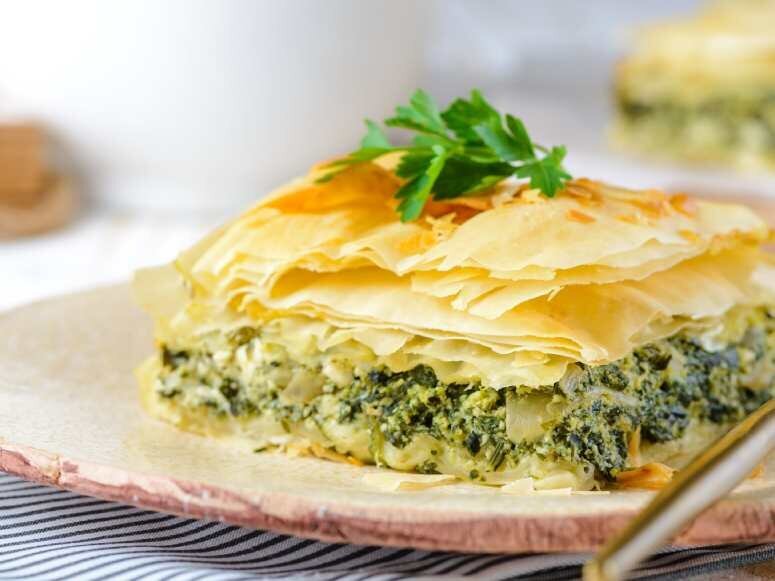 آموزش آشپزی / طرز تهیه اسپاناکوپیتا؛ غذای خوشمزه و آسان یونانی