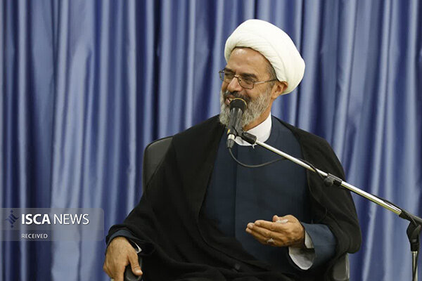 مستکبران جهانی جز زبان قدرت را نمی‌فهمند