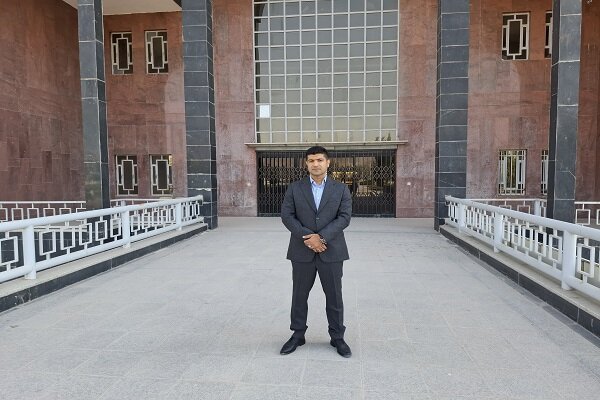 پژوهش بدون حل مشکلات صنعت و جامعه فاقد ارزش است