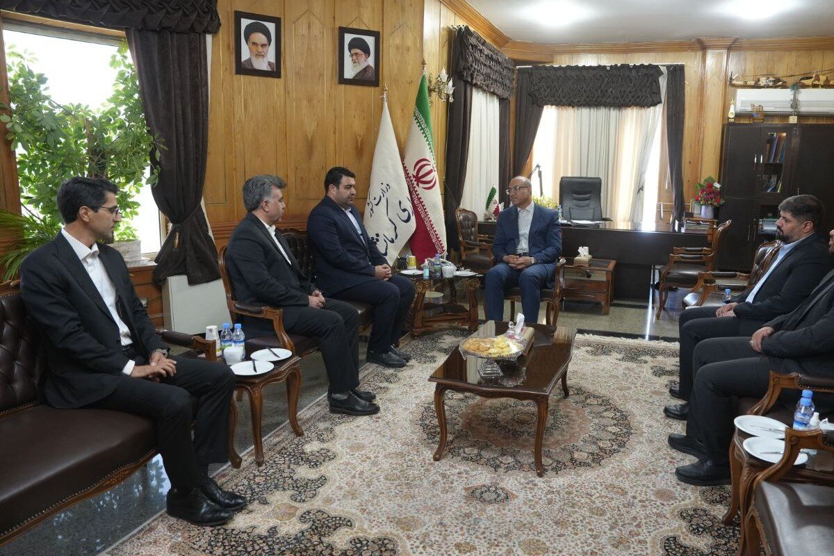 اندیشکده حکمرانی حلقه مفقوده ارتباط میان استانها و نهادهای تصمیمساز کشور است