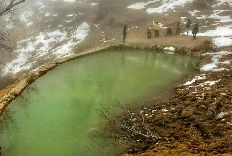 بهترین زمان برای سفر به چشمه آبگرم بلیران در پاییز + عکس