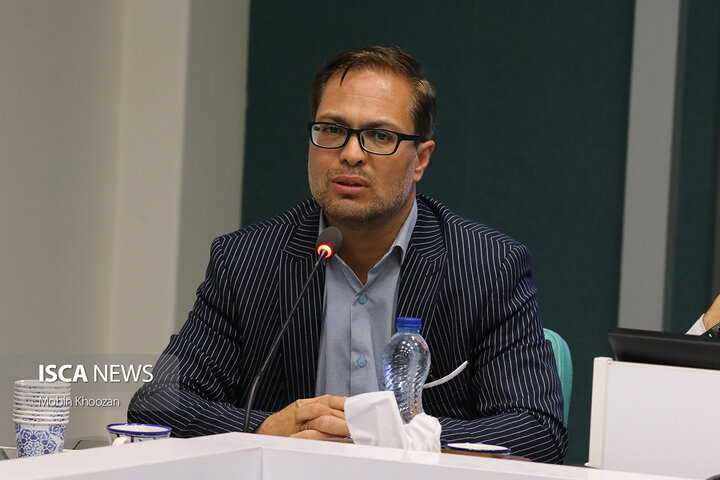 کتابخانه مرکزی یزد میزبان نشست صمیمی نوجوانان با بهزاد دانشگر به مناسبت هفته کودک و نوجوان