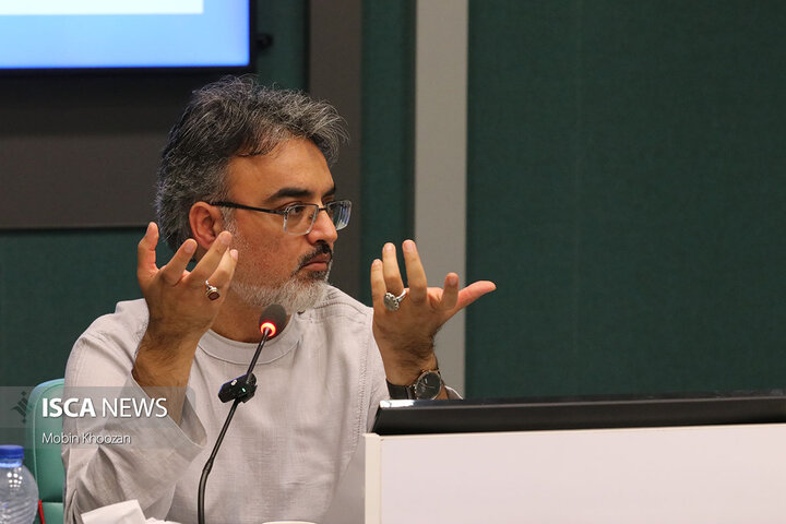 کتابخانه مرکزی یزد میزبان نشست صمیمی نوجوانان با بهزاد دانشگر به مناسبت هفته کودک و نوجوان